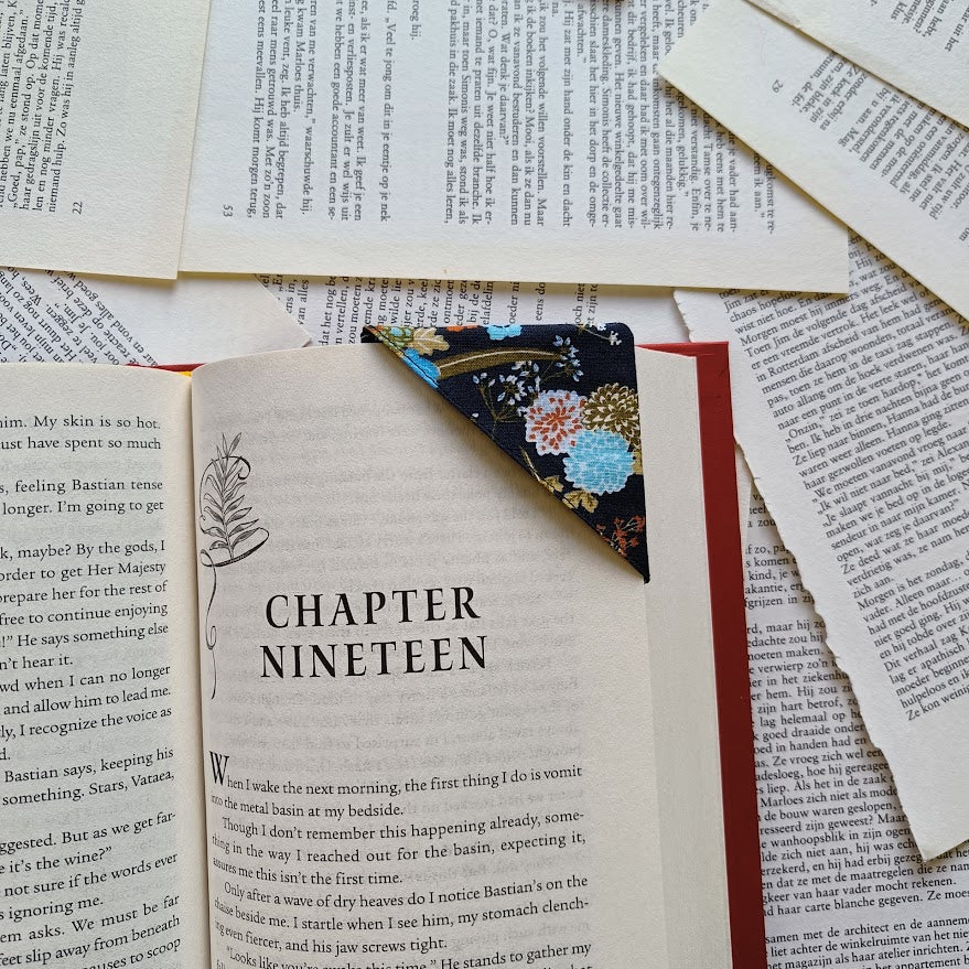 Traditional floral blue Bookmark