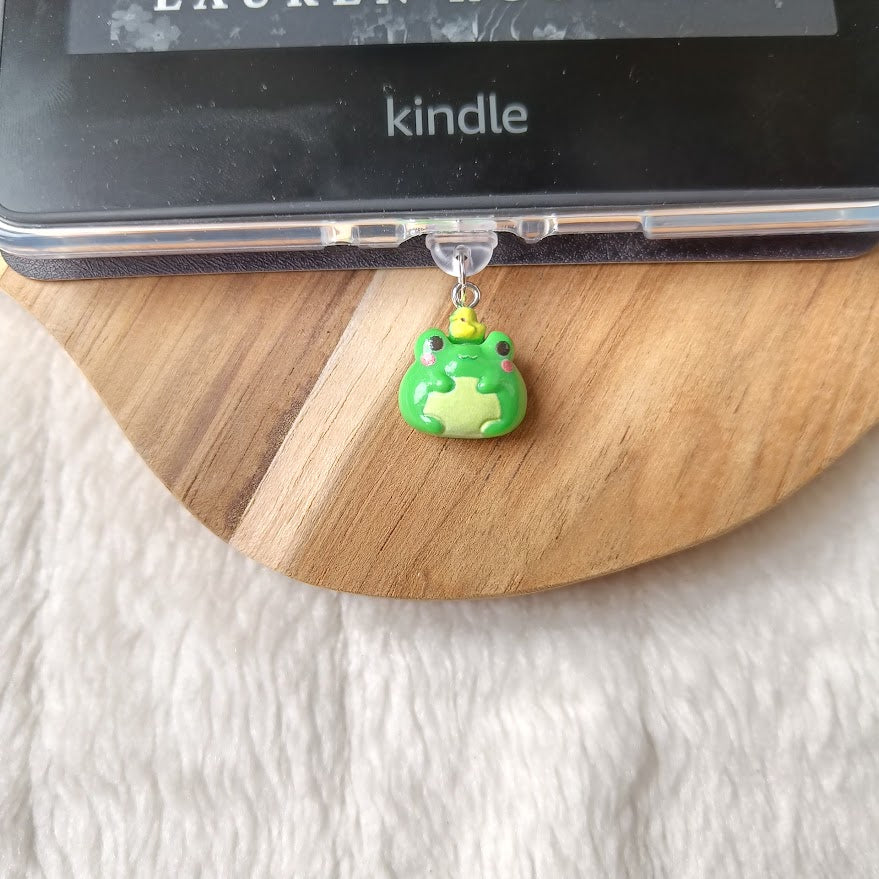 frog with duck dust plug