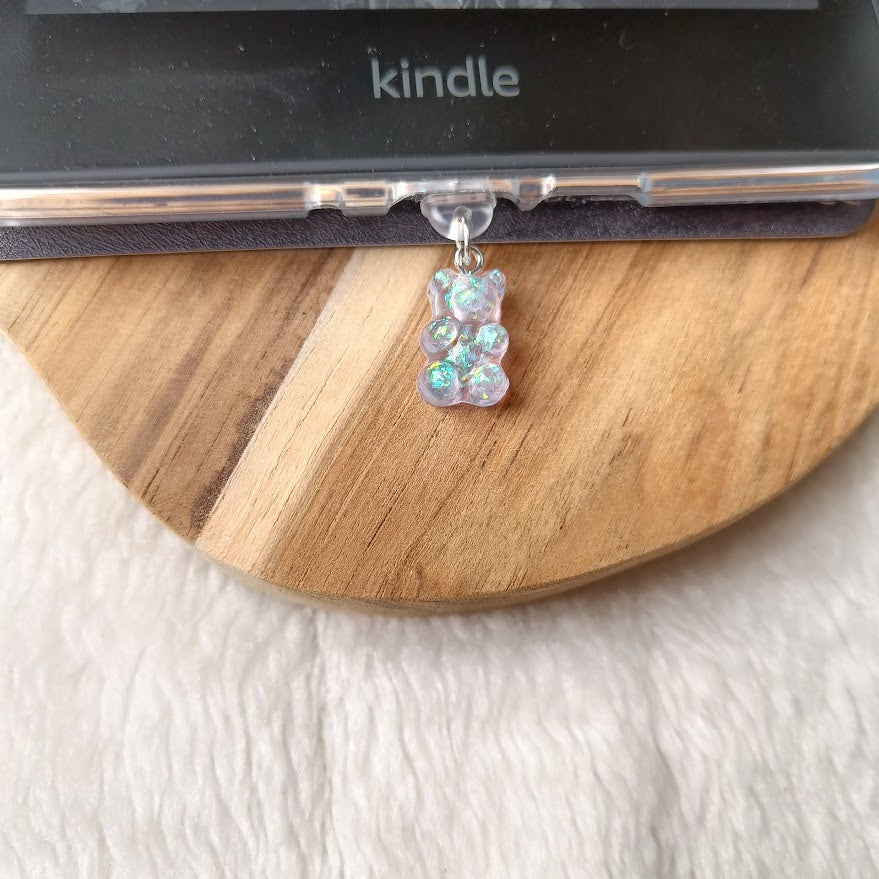 Gummy bear dust plug
