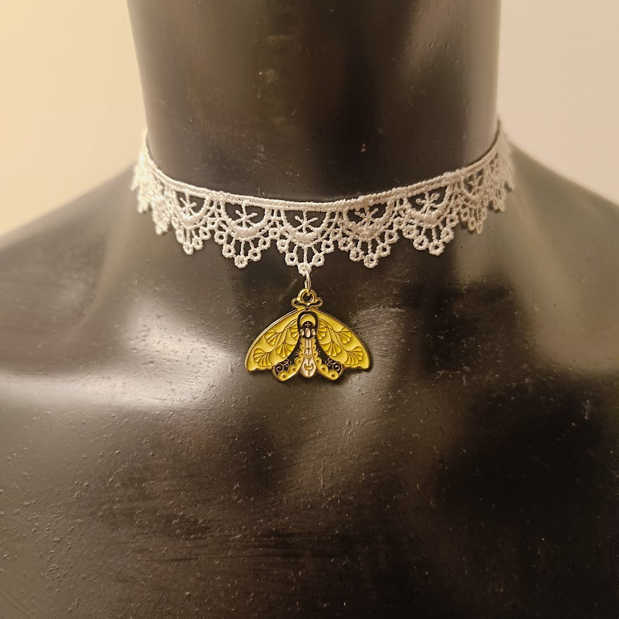 Buttercup choker