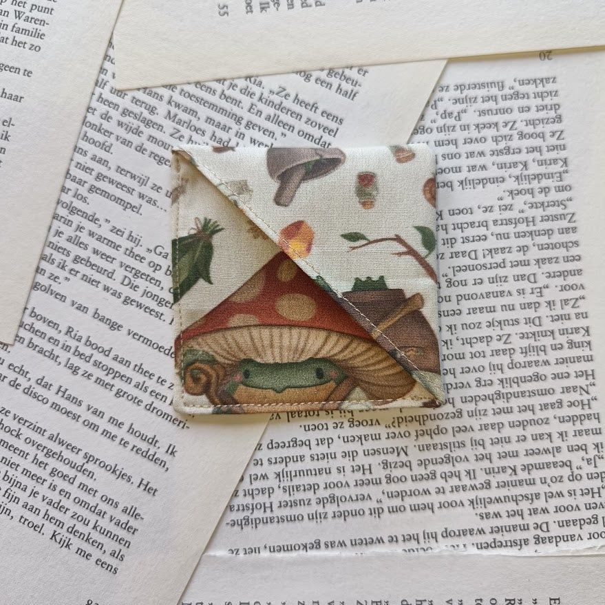 Mushroom frogs Bookmark