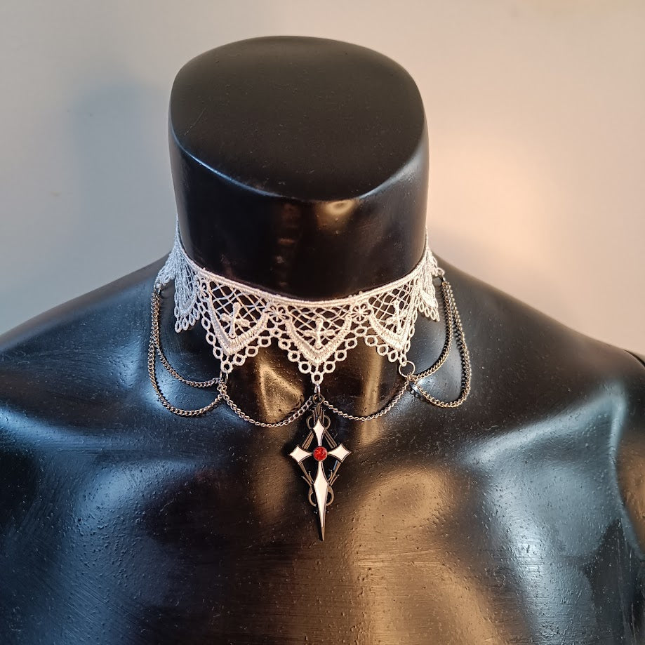 Sanctus choker
