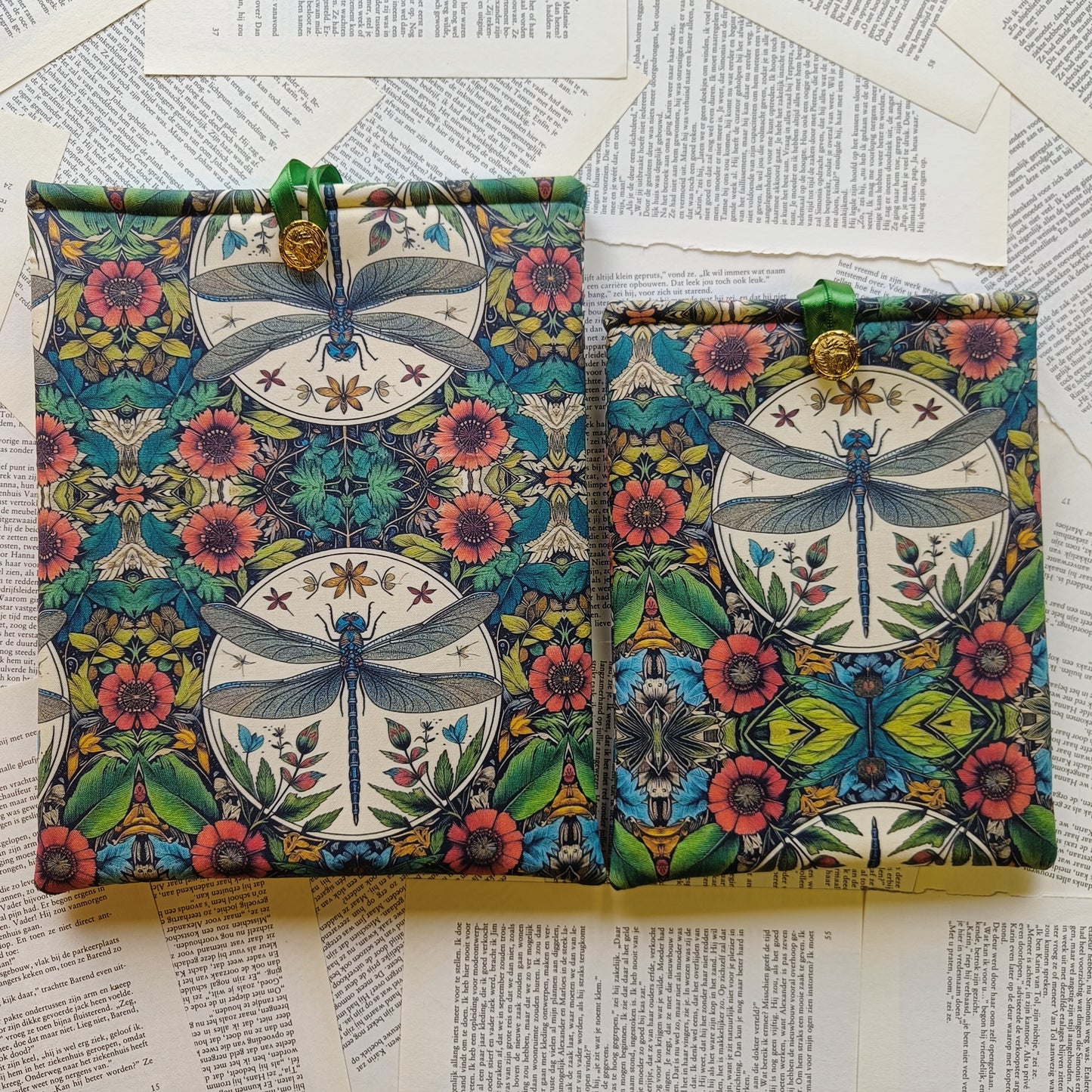 Flutter & fauna Booksleeve