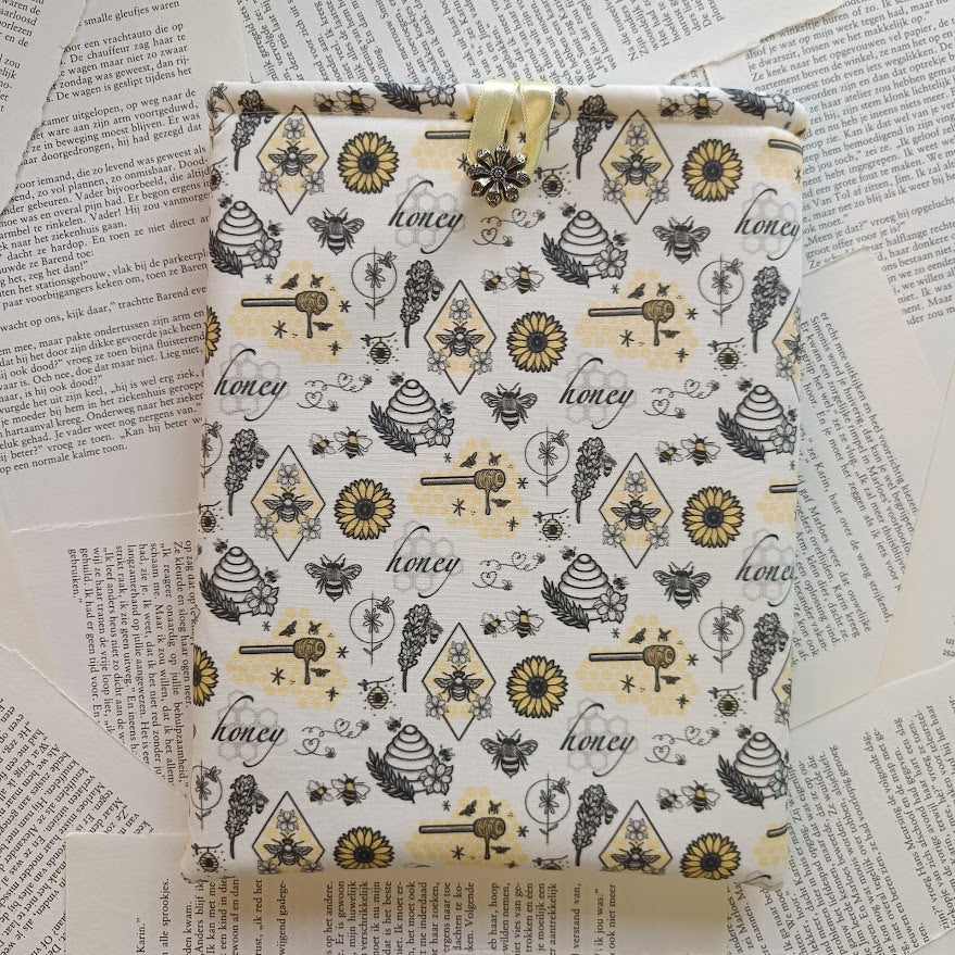 Honey Booksleeve