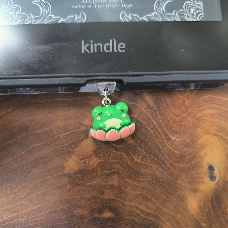 Lotus frog dust plug