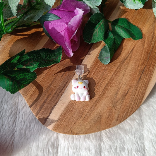 Magical cat dust plug