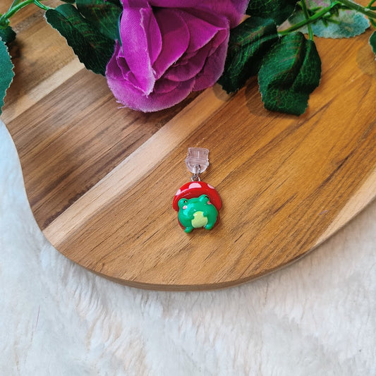 Mushroom frog dust plug