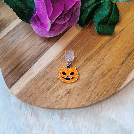 Pumpkin cat dust plug