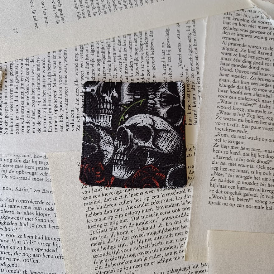 Skulls and roses Bookmark