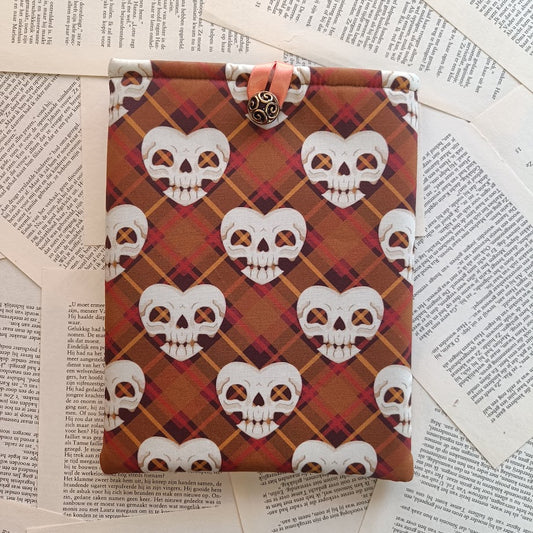 Tartan booksleeve